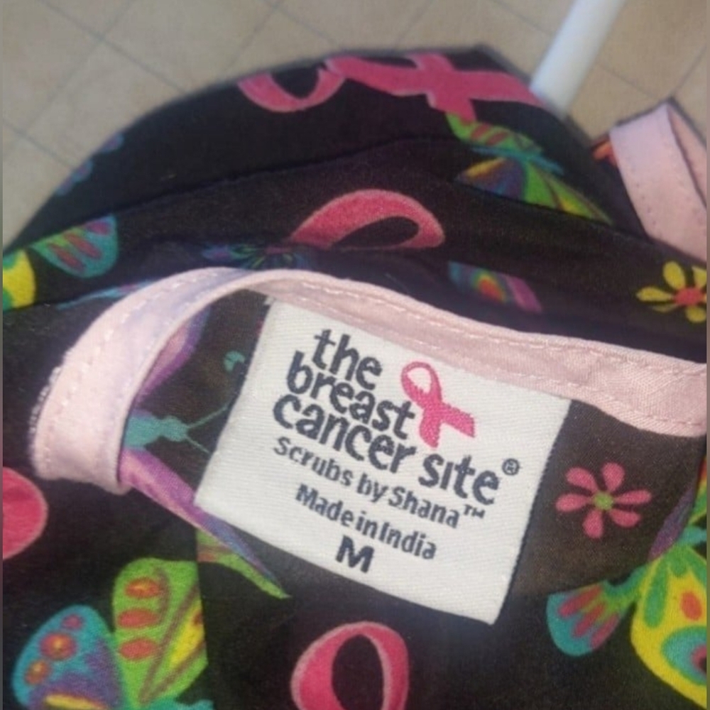 Scrub top - Picture 2 of 3